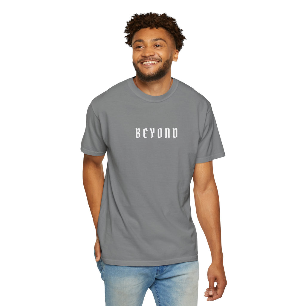 Beyond Tee — Arte Original por Juan Baez