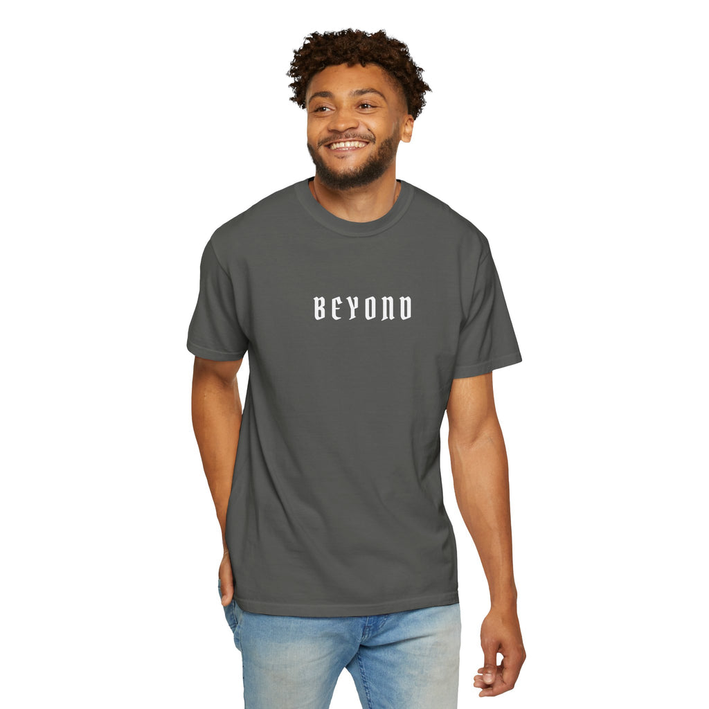 Beyond Tee — Arte Original por Juan Baez