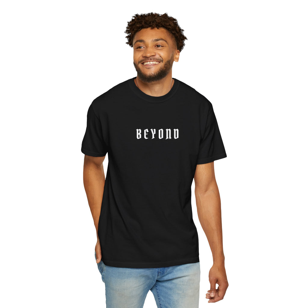 Beyond Tee — Arte Original por Juan Baez